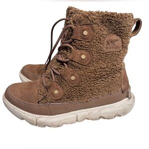 Sorel Women's Explorer II Joan Cozy Boot in Tan/Brown - size 6